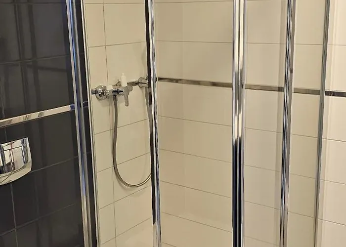 Czarna Gora Tignes 34 *